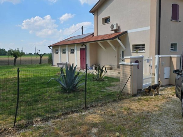 casa indipendente in vendita ad Ostellato