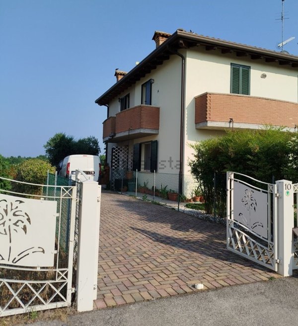 casa indipendente in vendita ad Ostellato in zona San Giovanni