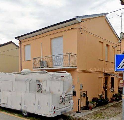 appartamento in vendita ad Ostellato in zona Rovereto