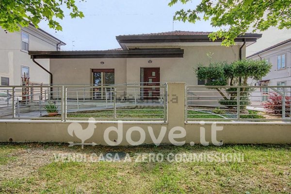 casa indipendente in vendita ad Ostellato