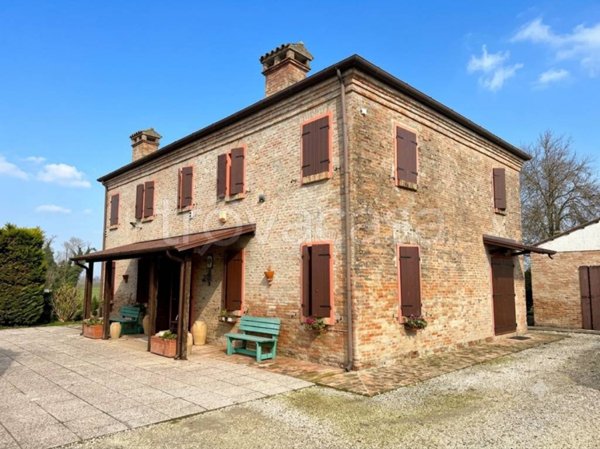 casa indipendente in vendita ad Ostellato