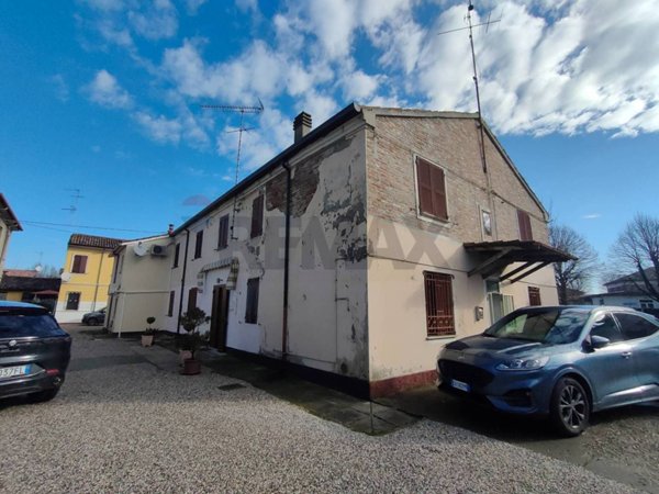 casa indipendente in vendita ad Ostellato in zona Campolungo