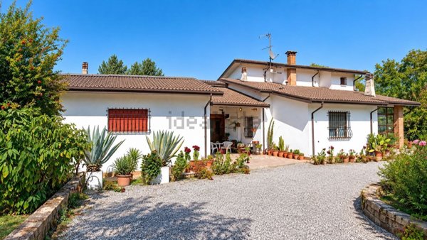casa indipendente in vendita ad Ostellato