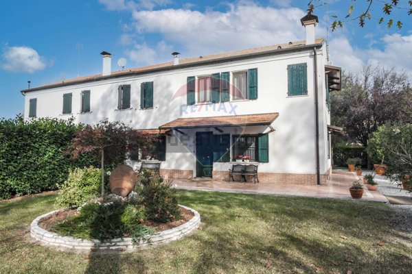 casa indipendente in vendita ad Ostellato