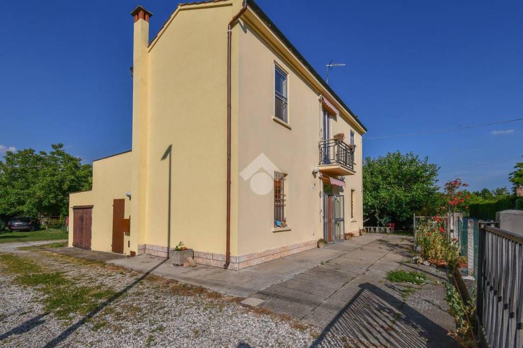appartamento in vendita a Poggio Renatico in zona Gallo