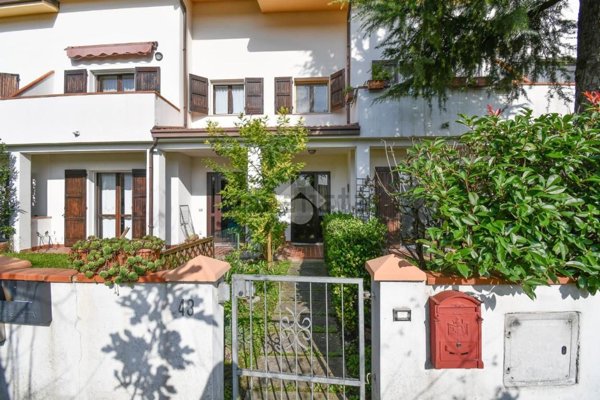 casa indipendente in vendita a Poggio Renatico in zona Gallo