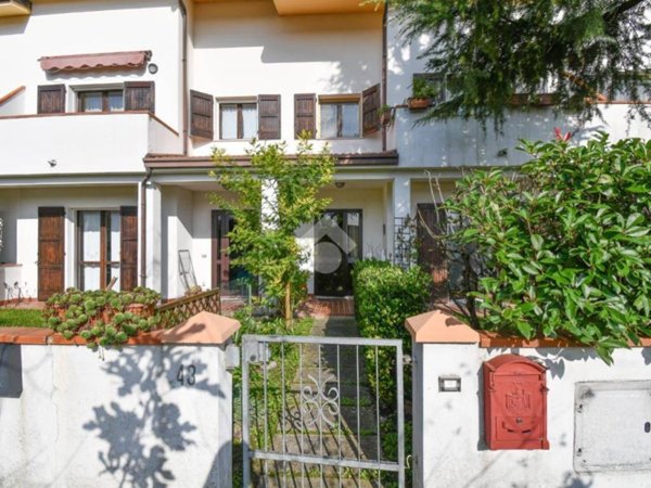 casa indipendente in vendita a Poggio Renatico in zona Gallo