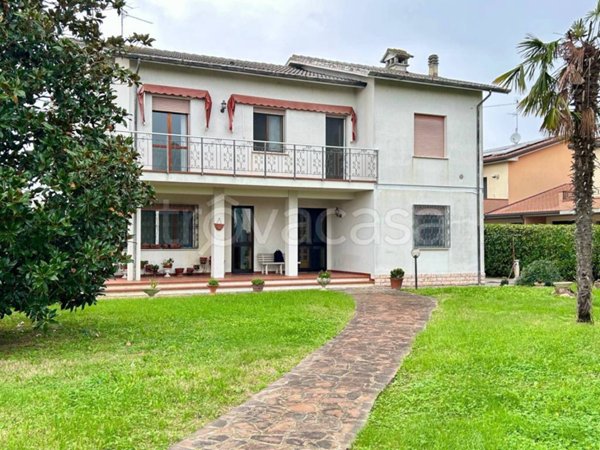casa indipendente in vendita a Poggio Renatico in zona Gallo