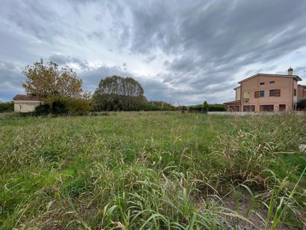 terreno edificabile in vendita a Poggio Renatico