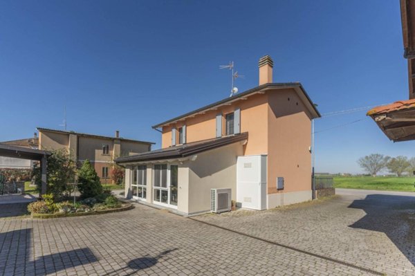 casa indipendente in vendita a Poggio Renatico in zona Chiesa Nuova