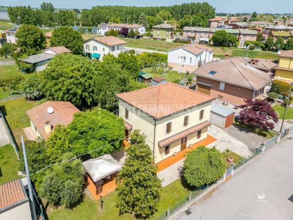 casa indipendente in vendita a Poggio Renatico in zona Gallo