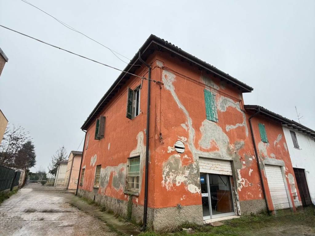casa indipendente in vendita a Poggio Renatico in zona Chiesa Nuova