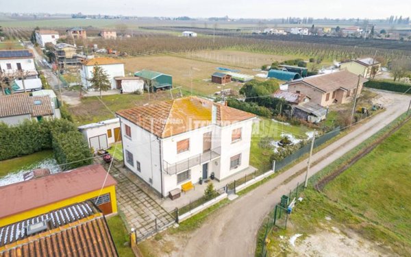 casa indipendente in vendita a Poggio Renatico in zona Gallo