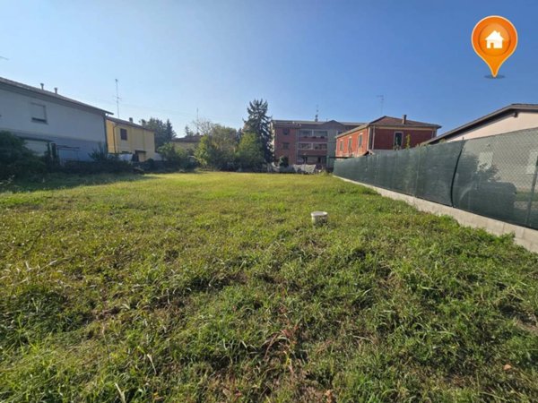 terreno edificabile in vendita a Poggio Renatico in zona Gallo