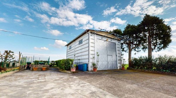 locale commerciale in vendita a Poggio Renatico