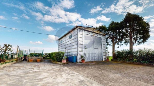 locale commerciale in vendita a Poggio Renatico