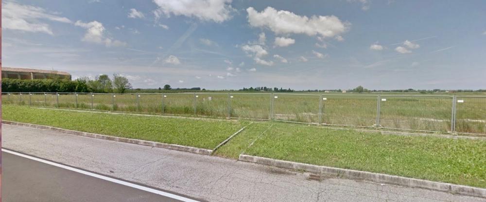 terreno edificabile in vendita a Poggio Renatico in zona Chiesa Nuova