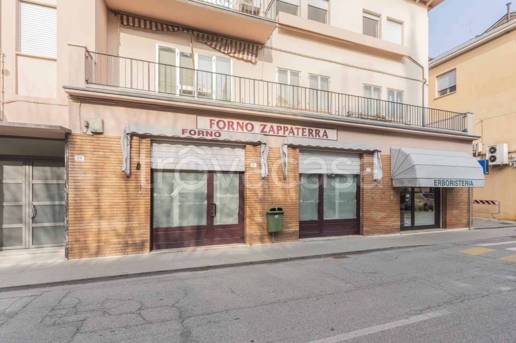 negozio in vendita a Poggio Renatico