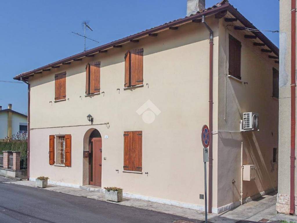 casa indipendente in vendita a Poggio Renatico in zona Gallo