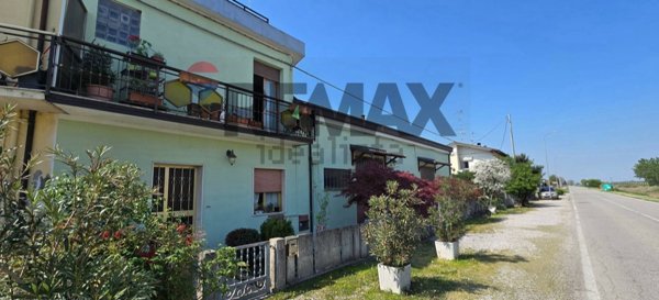 casa semindipendente in vendita a Poggio Renatico in zona Gallo