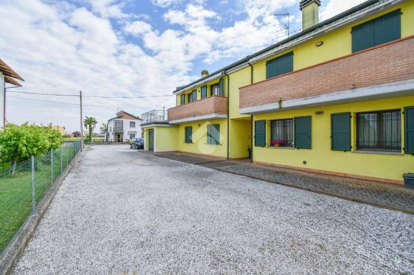 appartamento in vendita a Poggio Renatico in zona Coronella