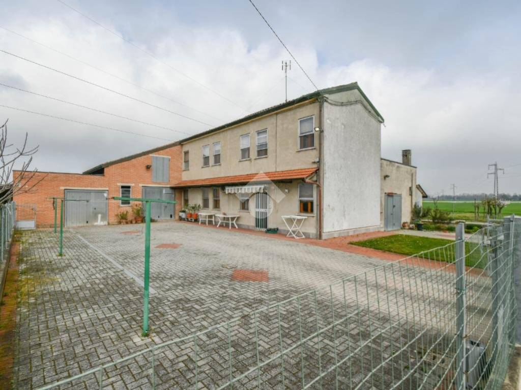 casa indipendente in vendita a Poggio Renatico in zona Coronella