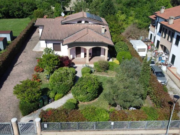 casa indipendente in vendita a Poggio Renatico in zona Gallo