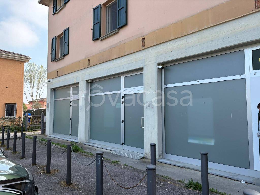 negozio in vendita a Poggio Renatico in zona Coronella