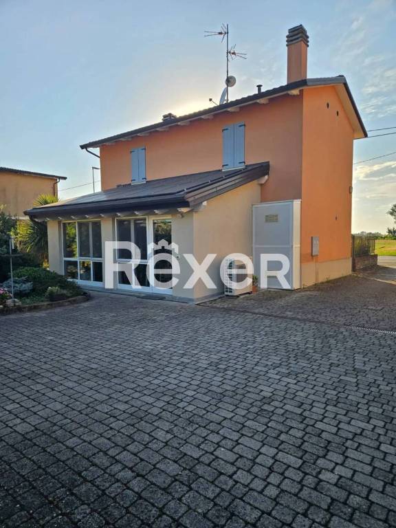 casa indipendente in vendita a Poggio Renatico in zona Chiesa Nuova