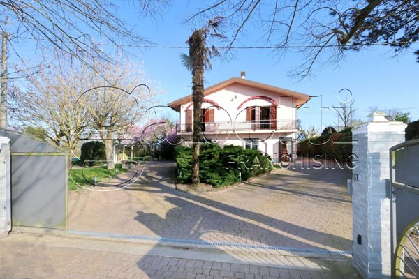 casa indipendente in vendita a Poggio Renatico in zona Coronella