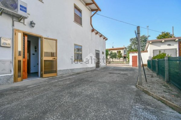 appartamento in vendita a Poggio Renatico in zona Coronella