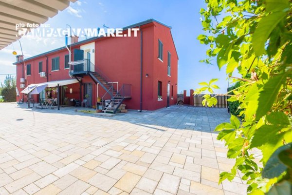 casa indipendente in vendita a Portomaggiore