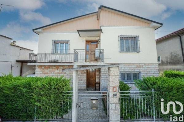 casa indipendente in vendita a Portomaggiore
