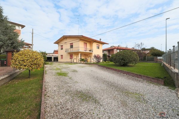 casa indipendente in vendita a Portomaggiore