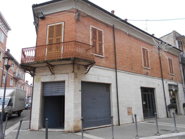 negozio in vendita a Portomaggiore
