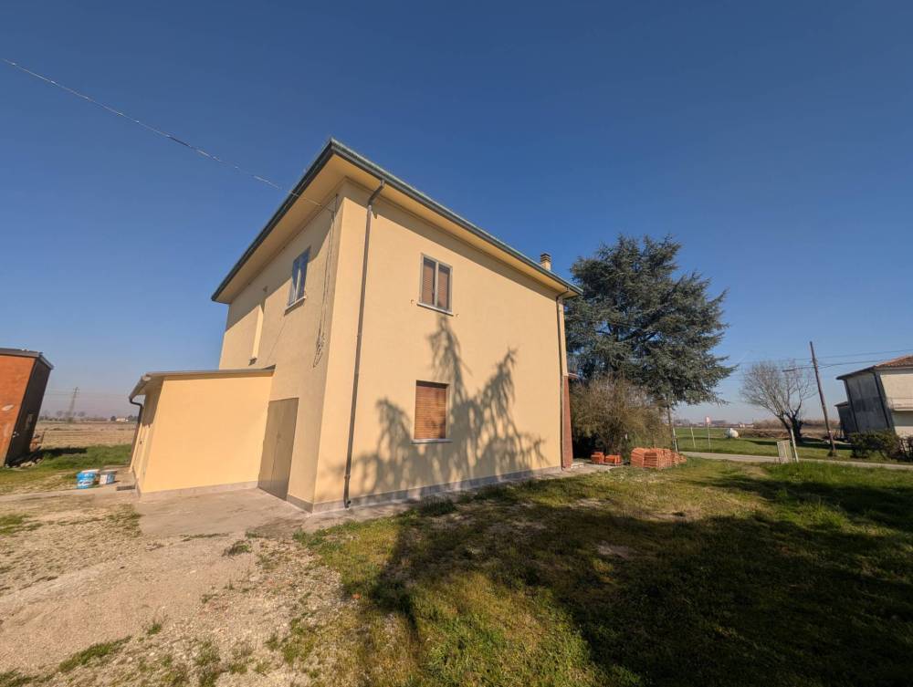 casa indipendente in vendita a Portomaggiore in zona Ripapersico