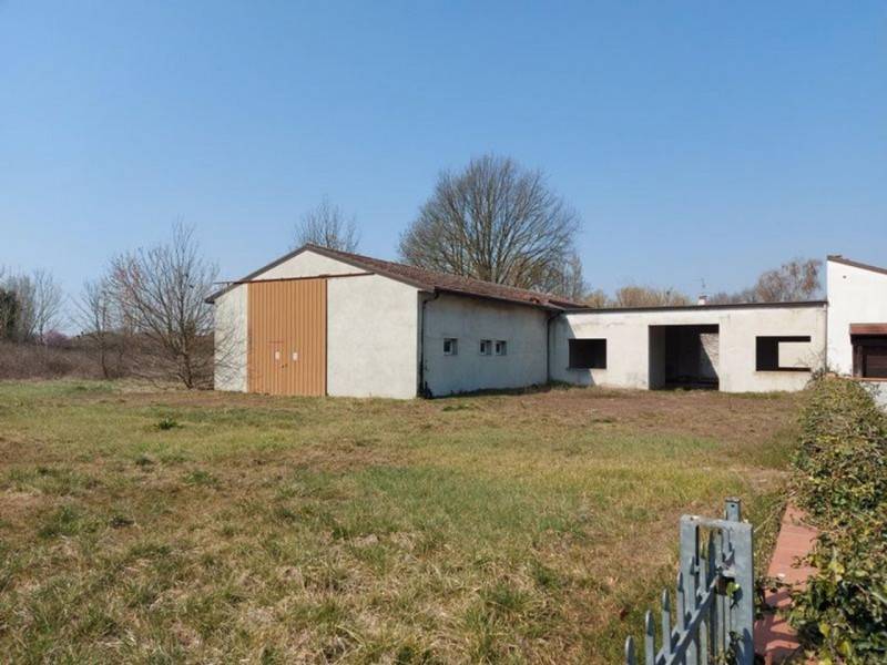 locale di sgombero in vendita a Portomaggiore in zona Ripapersico