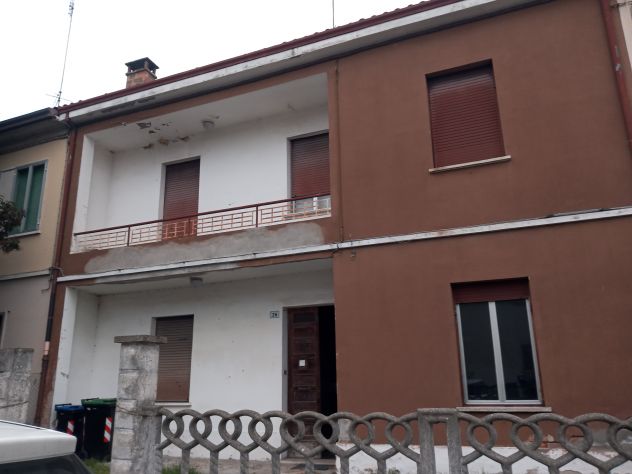 casa indipendente in vendita a Portomaggiore