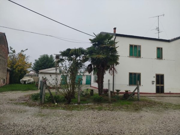 casa indipendente in vendita a Portomaggiore in zona Runco