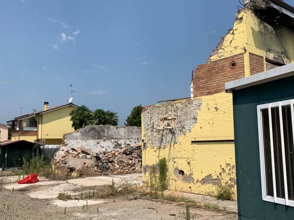 locale di sgombero in vendita a Portomaggiore