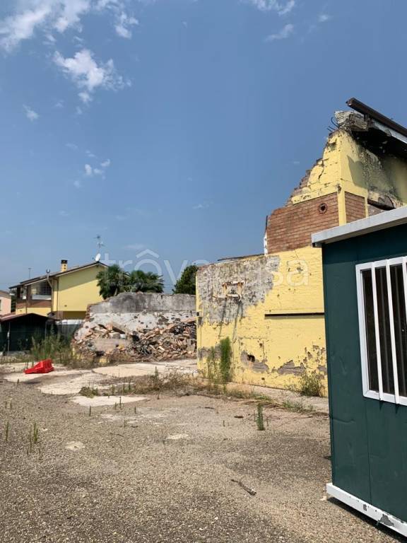 negozio in vendita a Portomaggiore