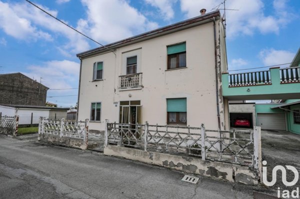 casa indipendente in vendita a Portomaggiore in zona Portoverrara