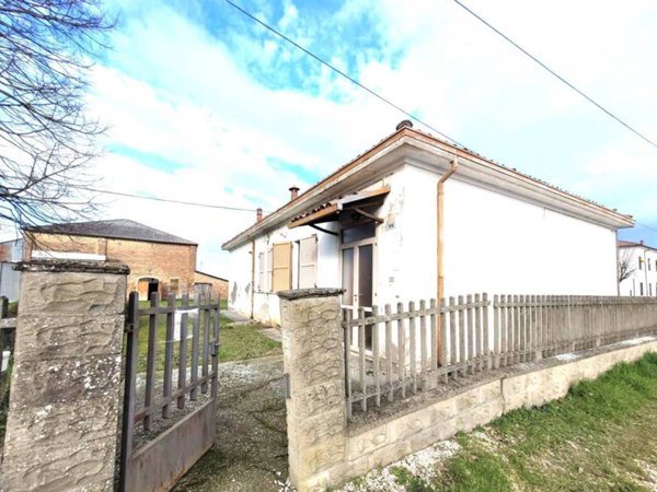 casa indipendente in vendita a Portomaggiore in zona Quartiere