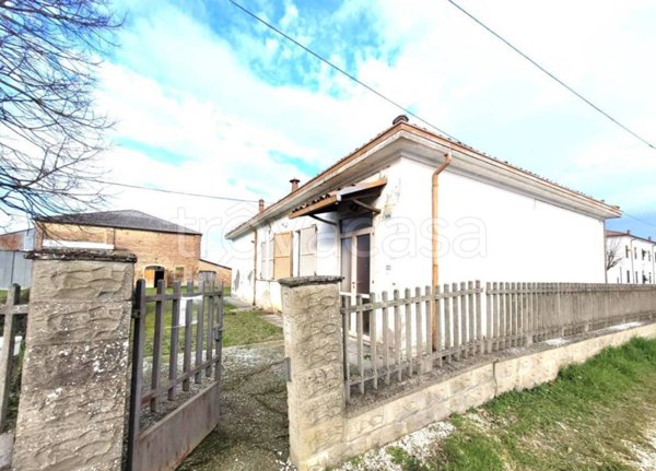 casa indipendente in vendita a Portomaggiore in zona Quartiere