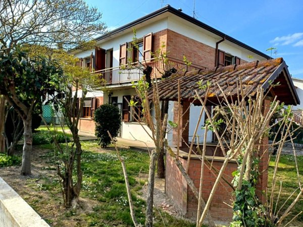 casa indipendente in vendita a Portomaggiore