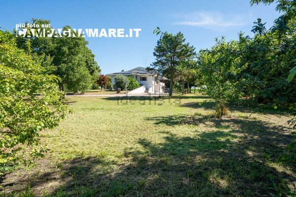 casa indipendente in vendita a Portomaggiore