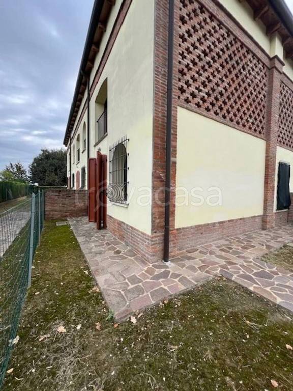 casa indipendente in vendita a Portomaggiore
