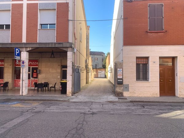 locale di sgombero in vendita a Portomaggiore