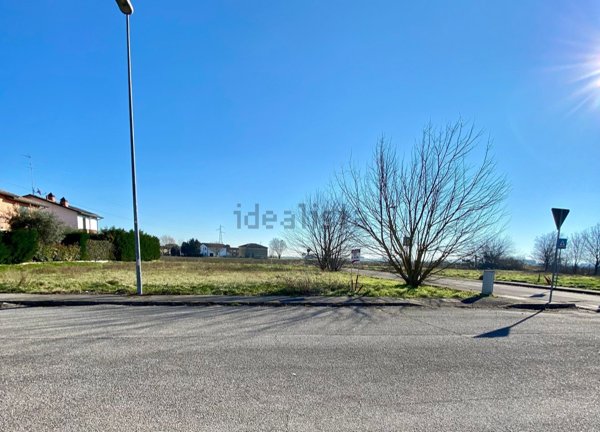 terreno edificabile in vendita a Portomaggiore