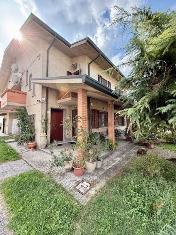 casa indipendente in vendita a Portomaggiore in zona Gambulaga